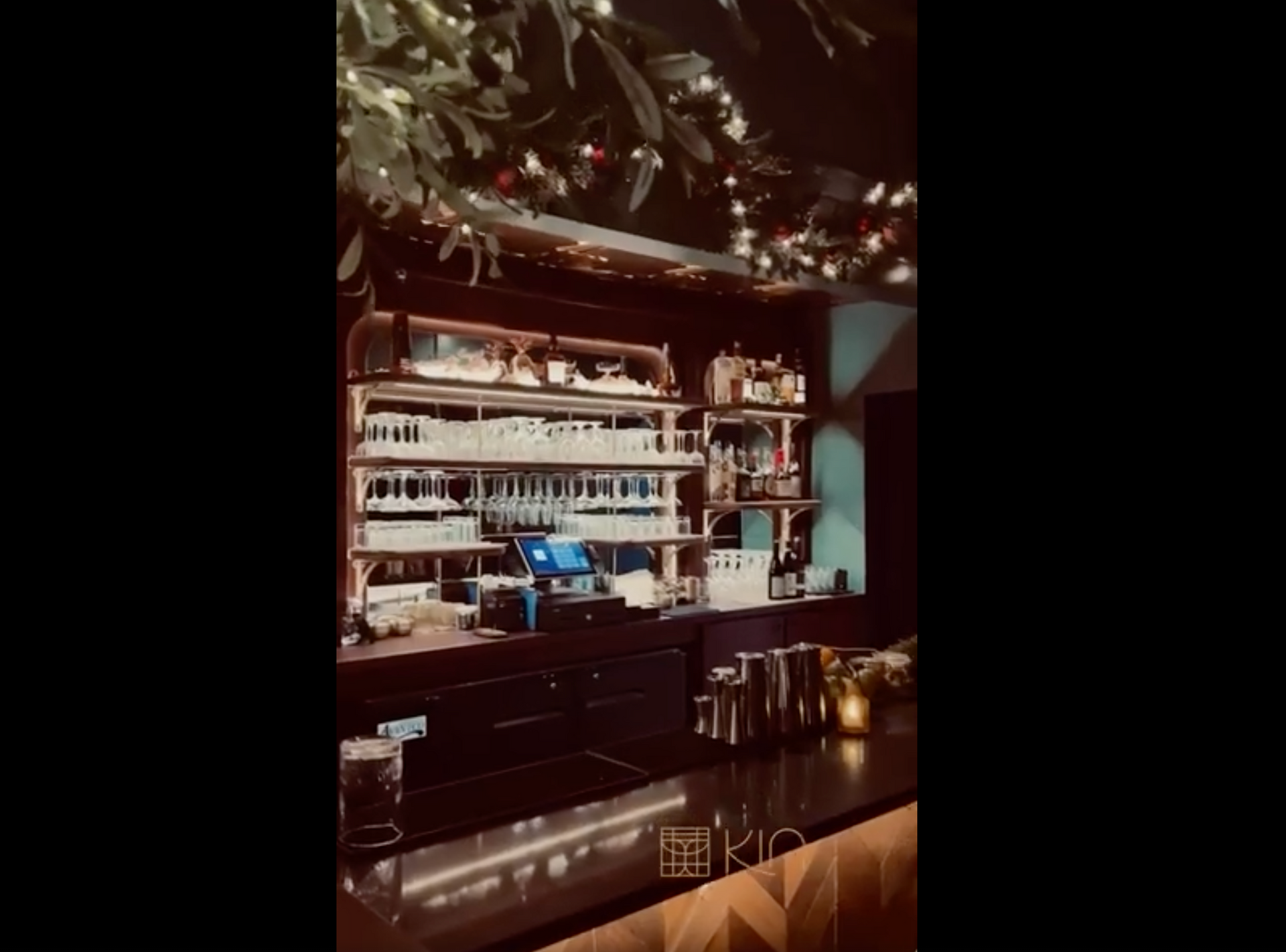 Kin Lounge Bartop