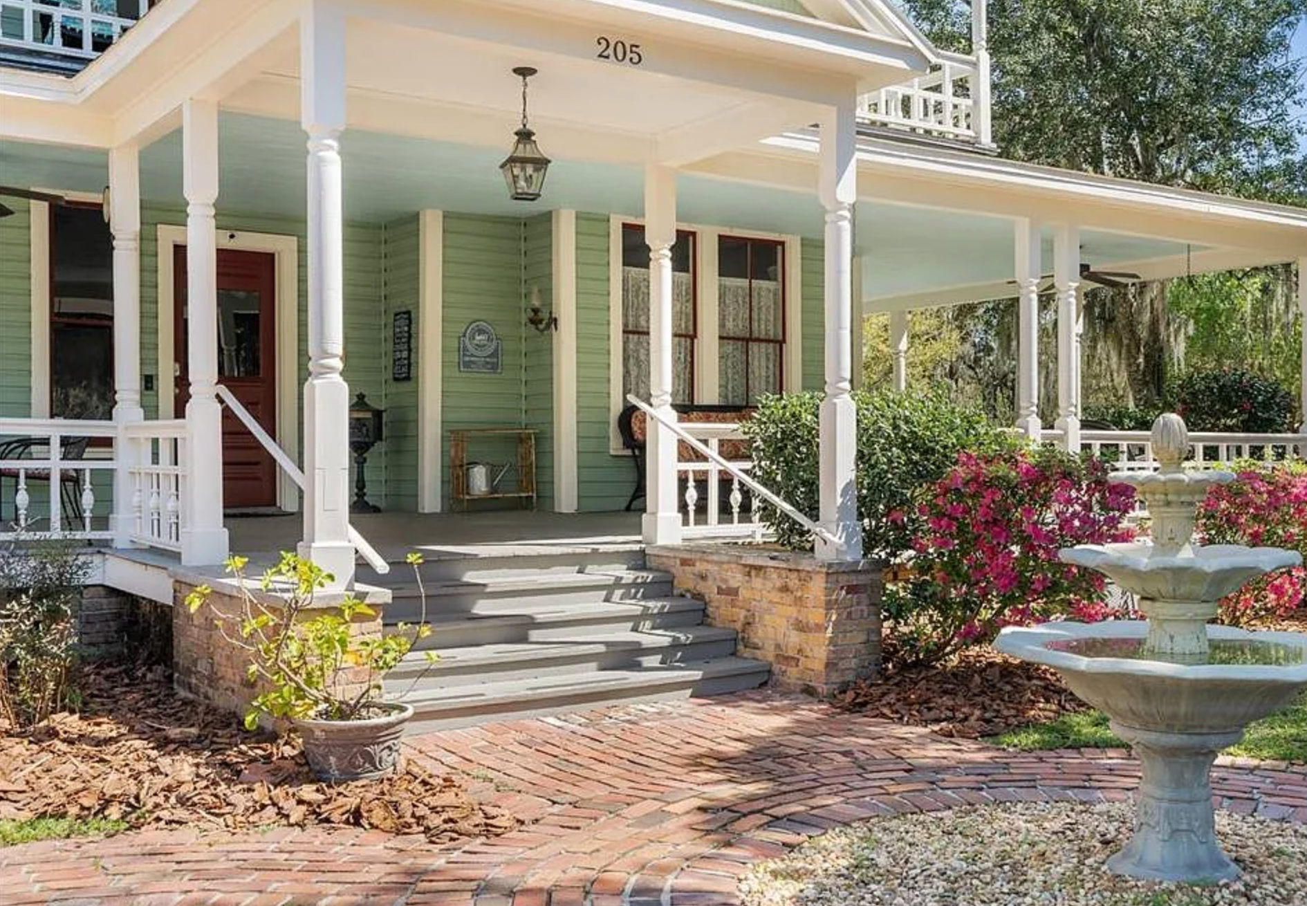 Interior and exterior of the Camellia Rose Inn - rent the inn as a whole home AirBNB or VRBO.