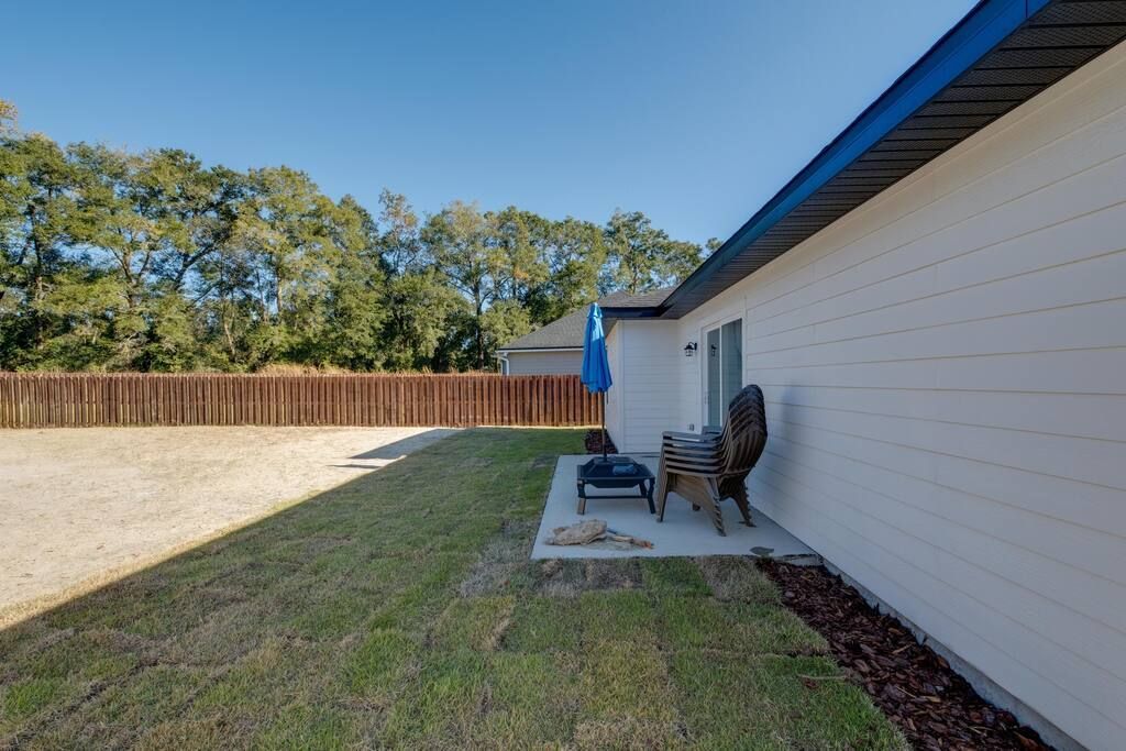 New Short Term Rental Minutes from Downtown High Springs
