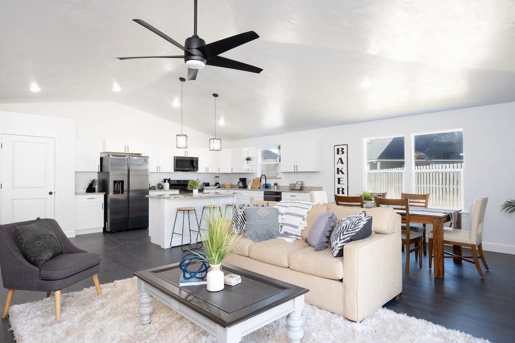 New Short Term Rental Minutes from Downtown High Springs