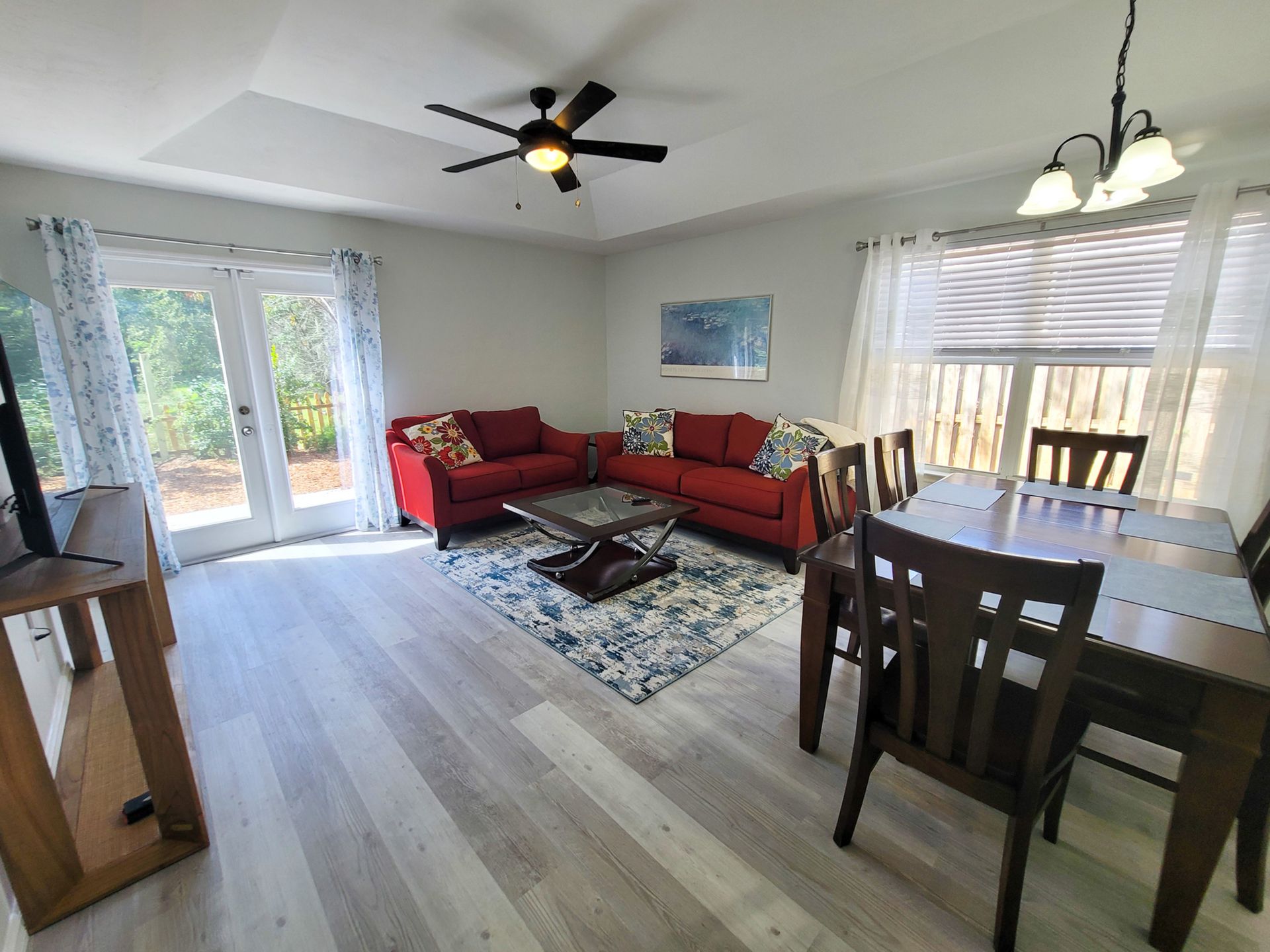 3 bed/ 2 bath home in a quiet neighborhood - Gainesville FL