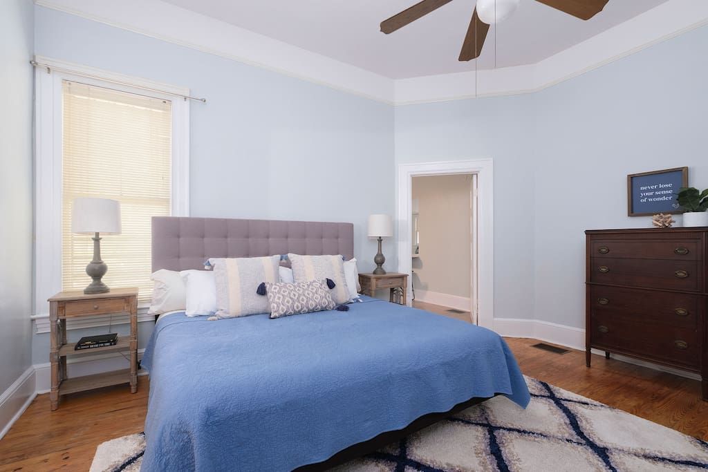 2 Bedroom / 2 Bathroom in Downtown Gainesville, FL!