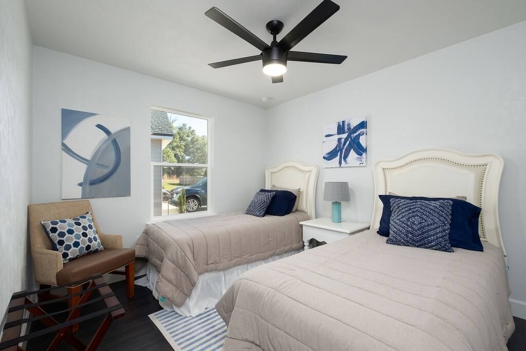 twin beds in a short term rental property in gainesville