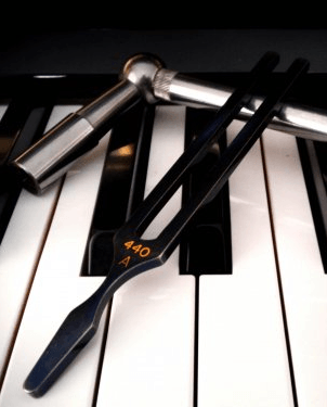 Onderhoud en Service Bas Oooto Piano's