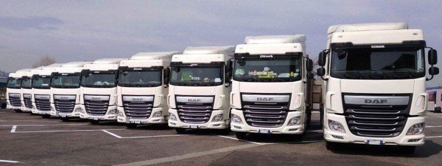 veicoli per trasporto industriale bianchi