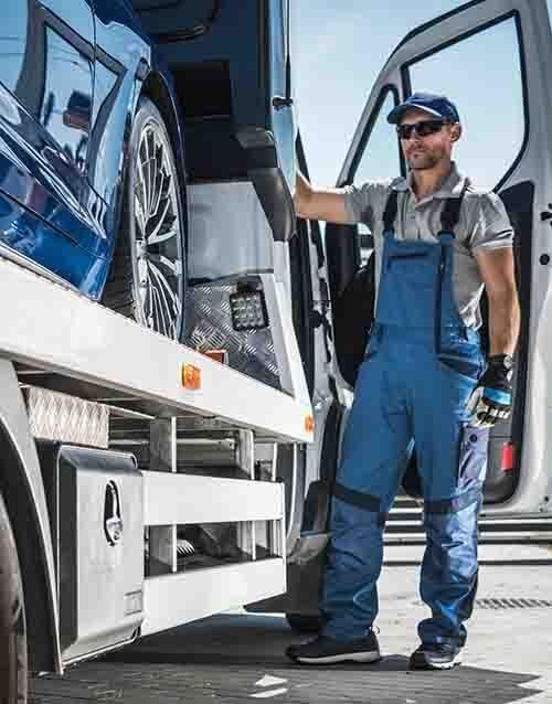 Towing offered at Tomlinson's INC in Ashland, WI