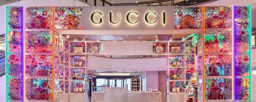 gucci metaverse store
