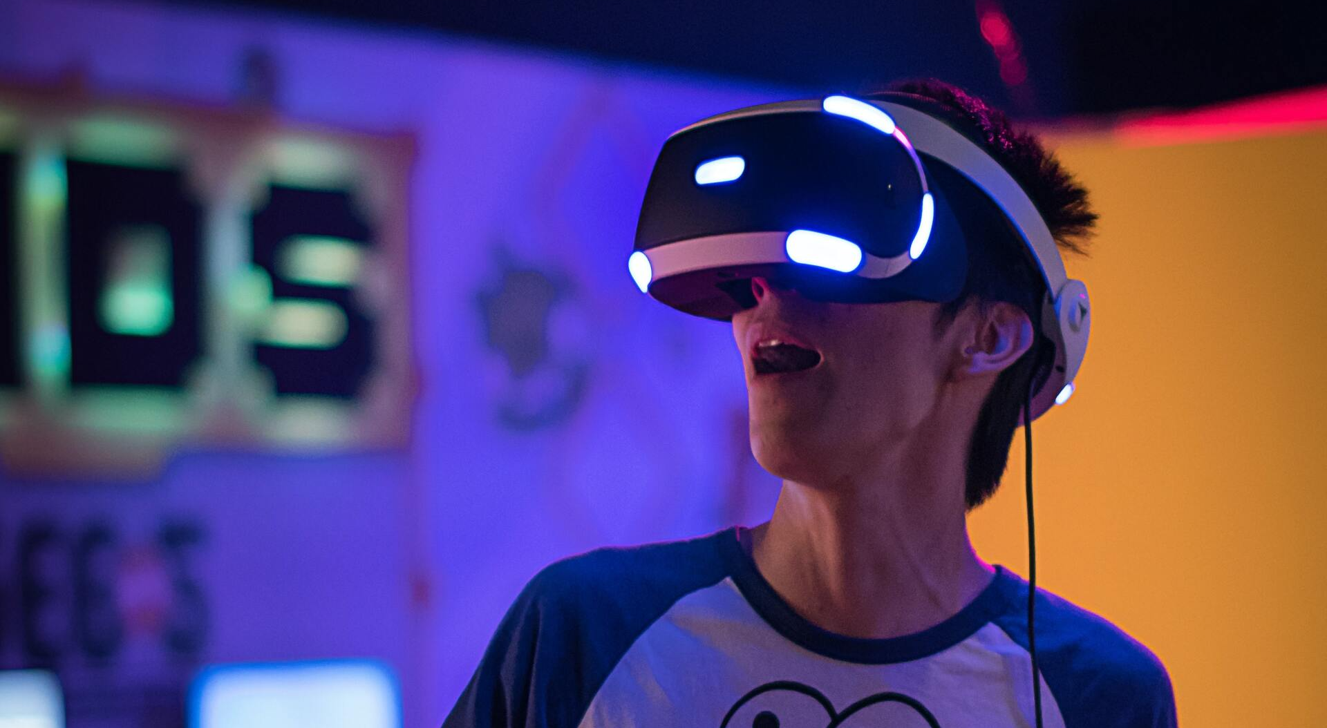 vr headset being used