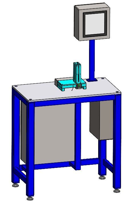 Estação de trabalho industrial azul e cinza com um monitor e uma pequena máquina sobre a mesa.