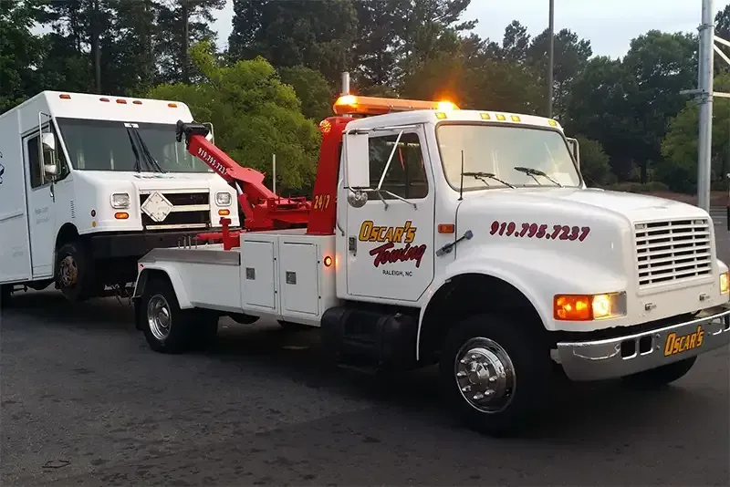 Oscar's Towing & Recovery logo