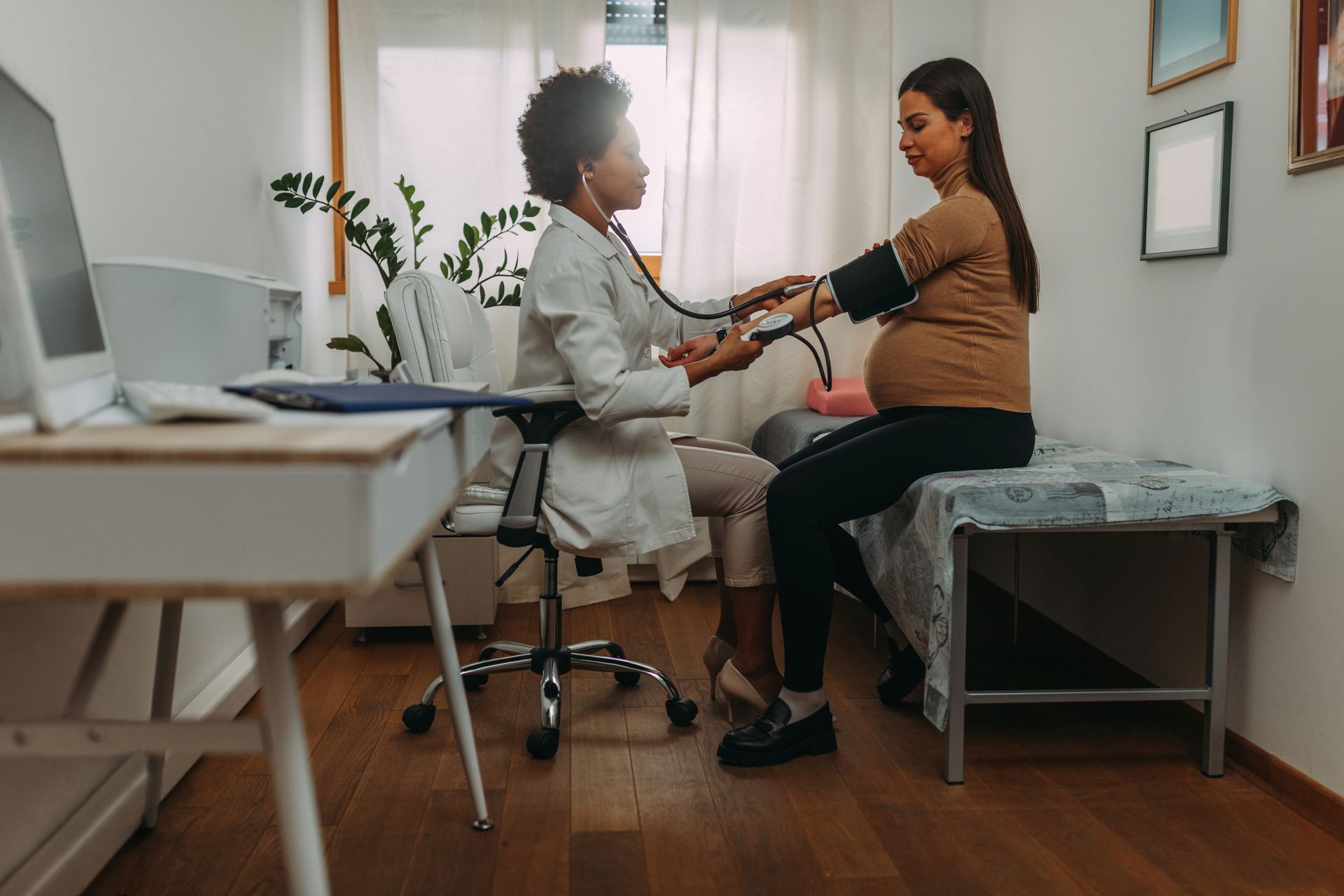 Pregnant women's well women exam
