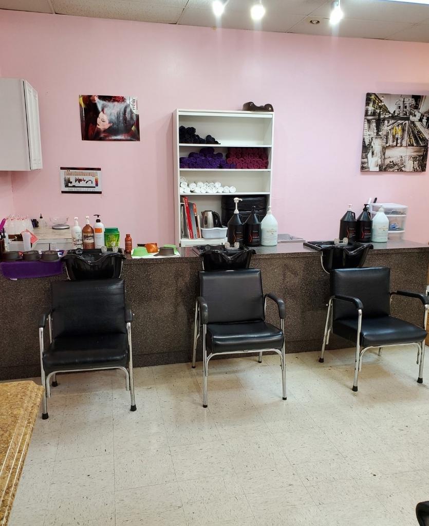 About Styles By Margo Hair Salon in Kissimmee, FL