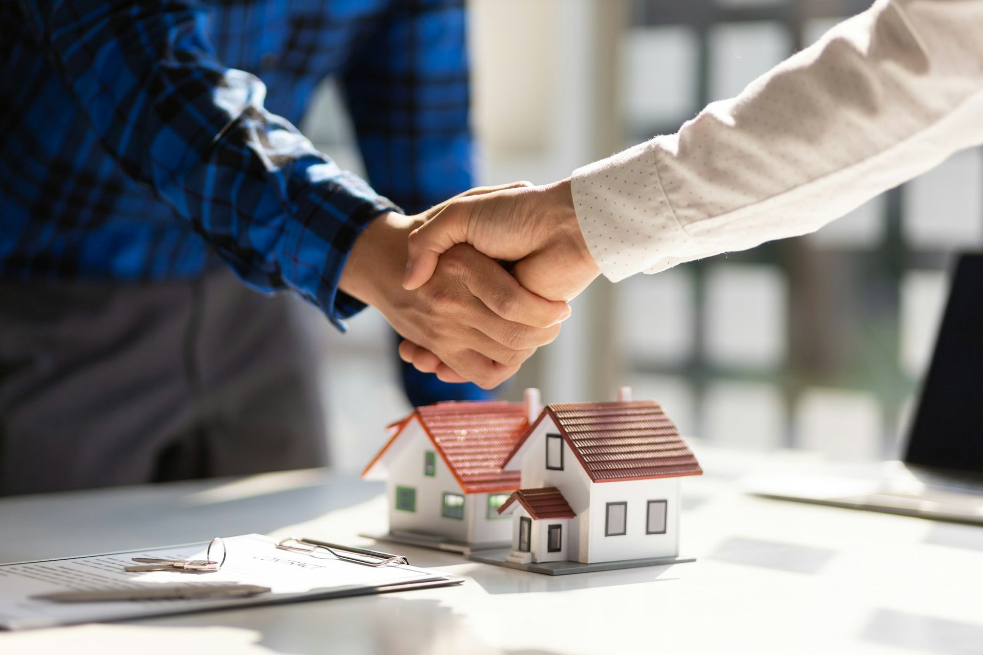 How to Navigate a Quick Home Sale Without Stress