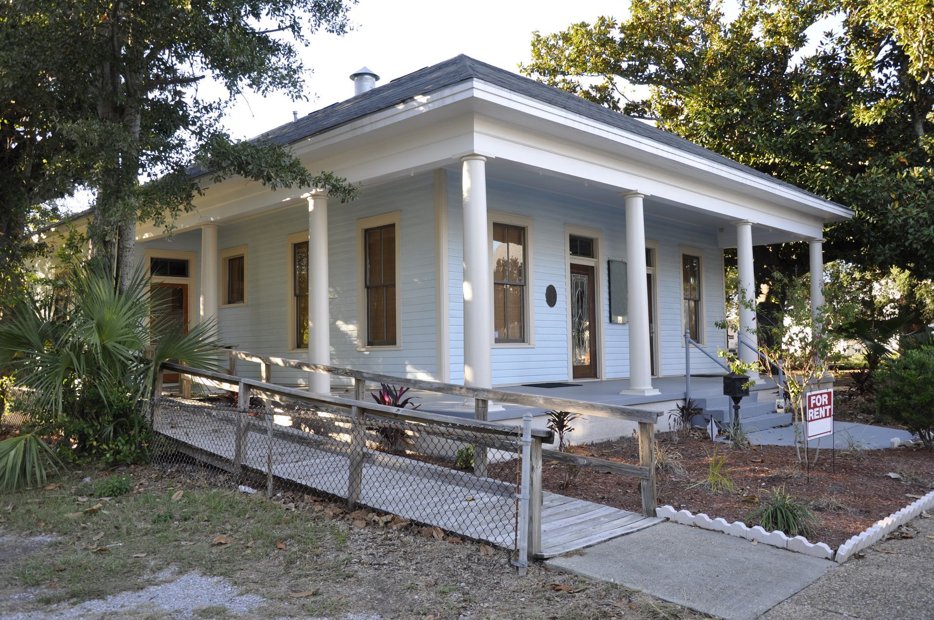 We Buy Single Family Homes for Cash