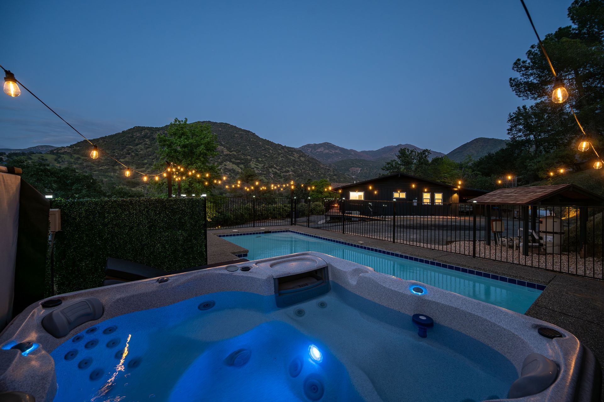 Sierra Skyline private pool and hot tub near Sequoia National Park