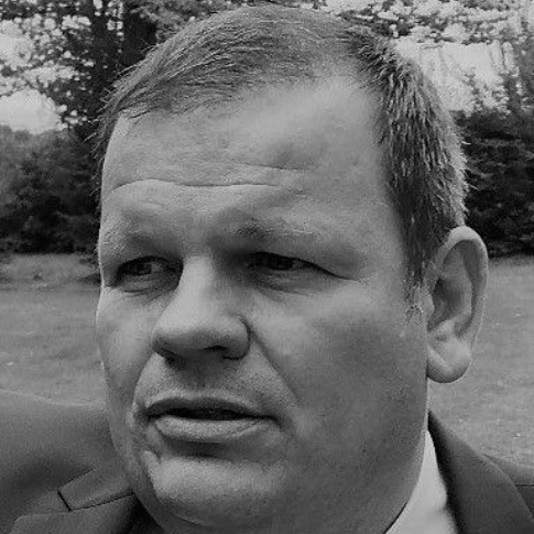 Dr. Marc Oeffner