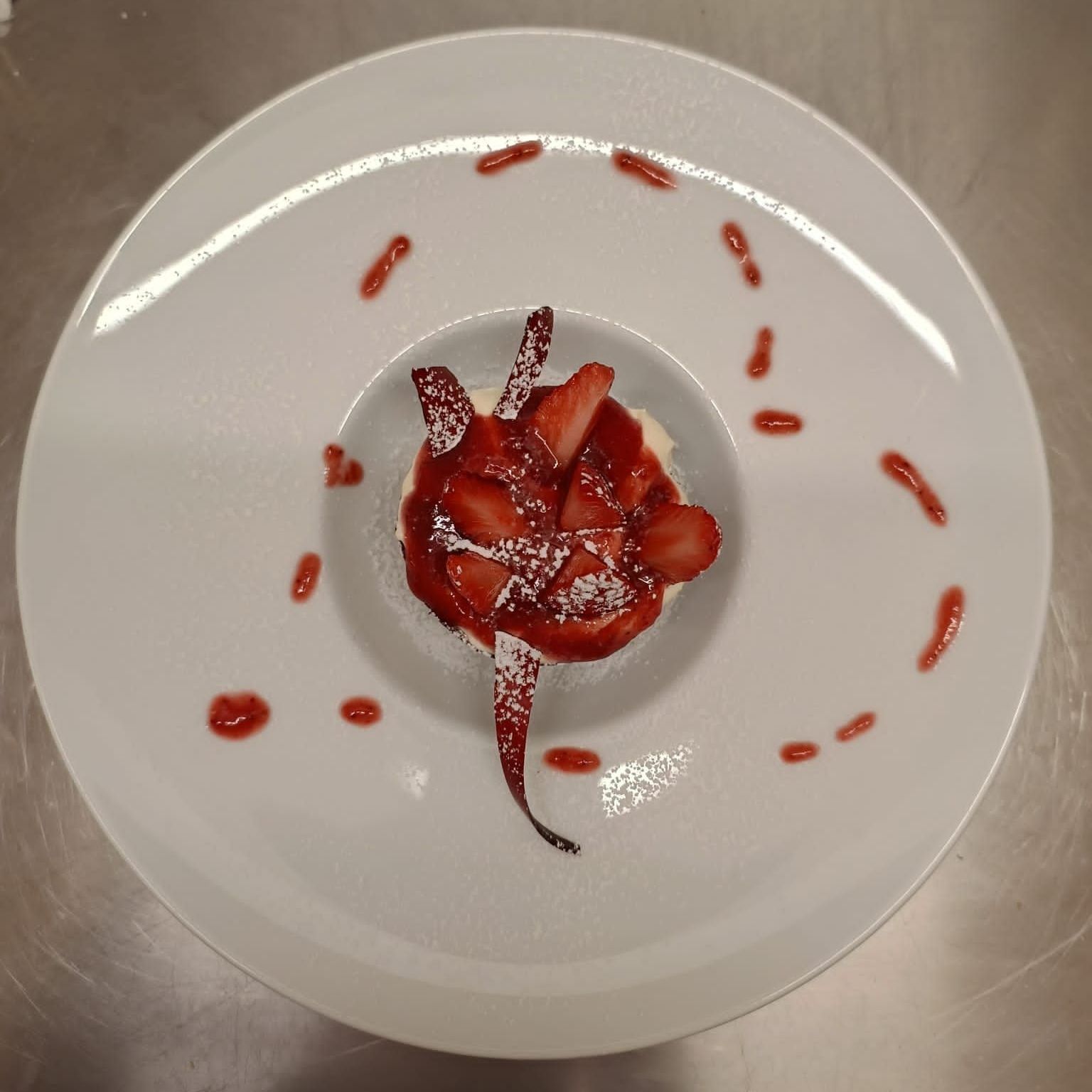 dolce con fragole