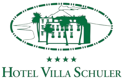 Logo del Green Hotel Villa Schuler con emblema ovale e illustrazione dell'edificio.