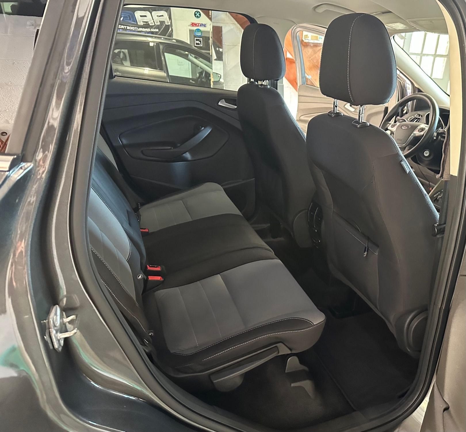 GMC Sierra Interior