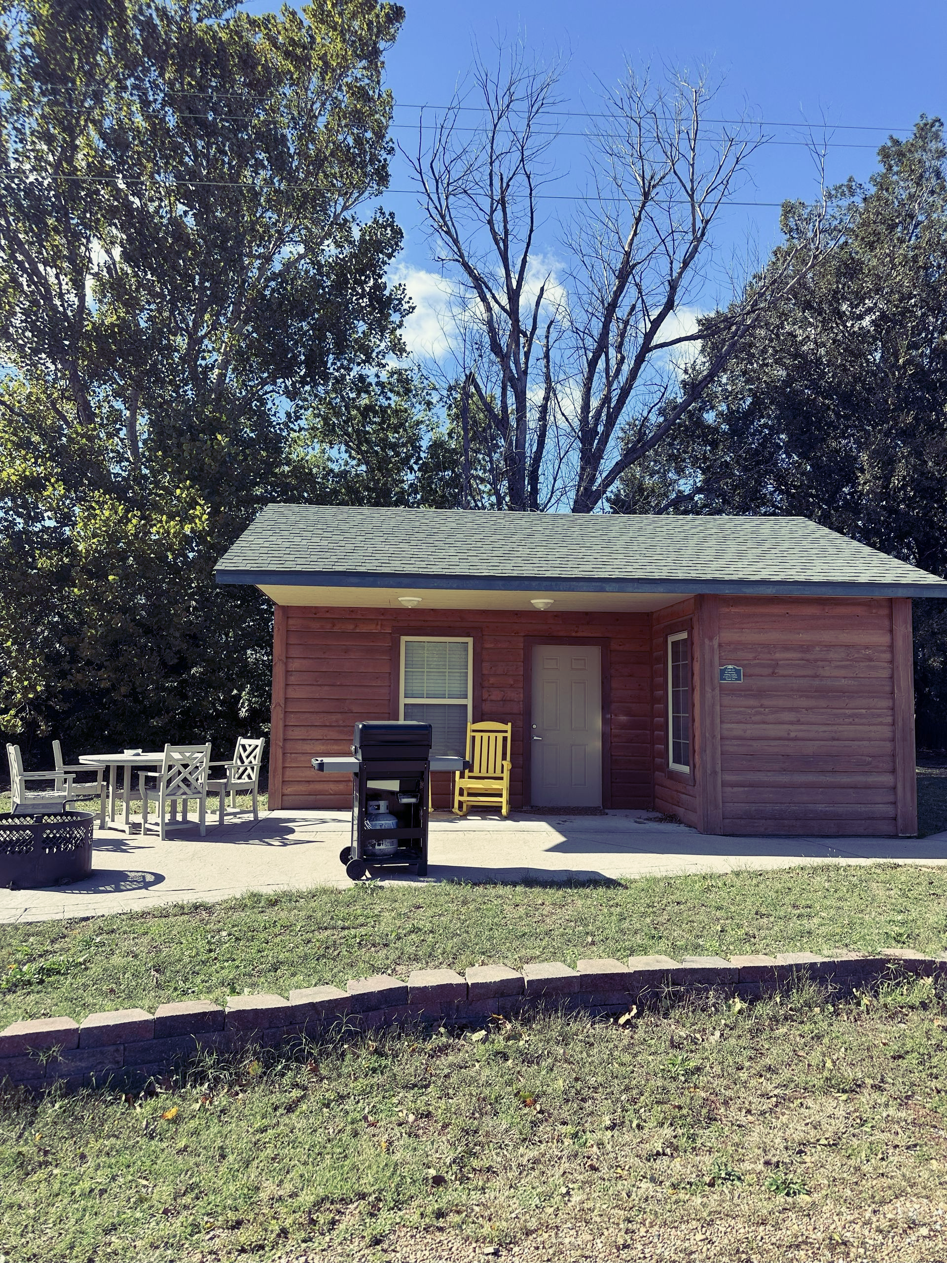 Cabin 3 - Outside