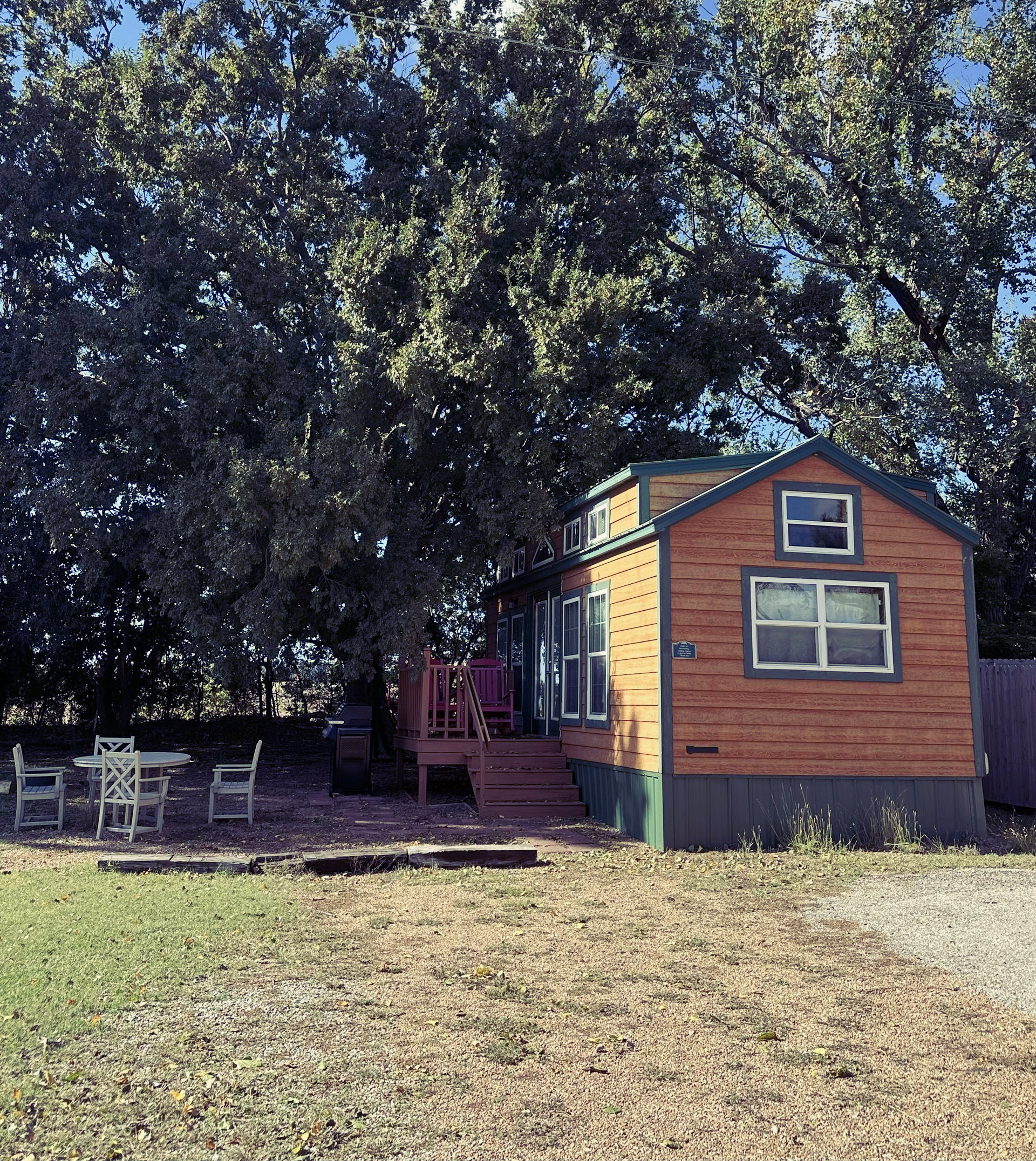 Cabin 5 - Outside