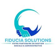 Logo de Fiducia Solutions repr&eacute;sentant deux mains se serrant &agrave; l'int&eacute;rieur d'un arc de cercle, dans des tons de bleu.