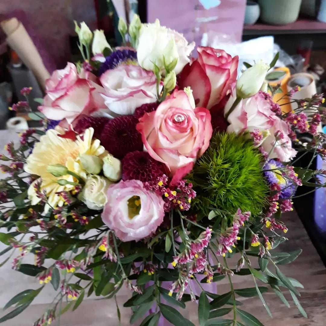 bouquet giallo e bianco