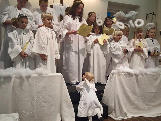 St. George's kids at Christmas Pageant