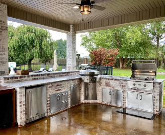 outdoor kitchen