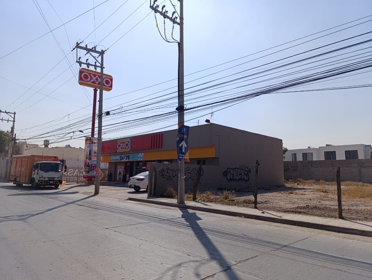 ?*TERRENO EN RENTA, CAMINO A SANTA RITA, VILLA DE POZOS*?  *A UN LADO DEL OXXO*