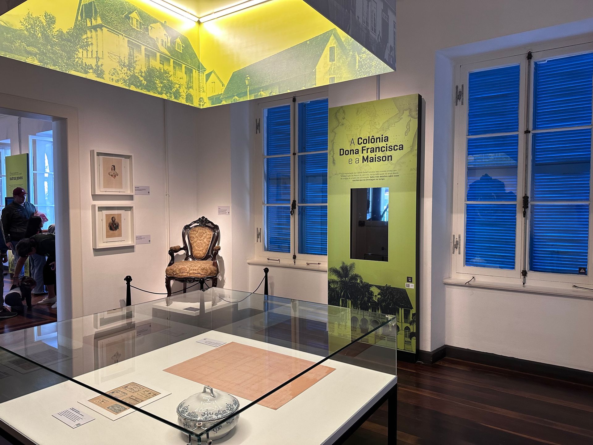 Rua das Palmeiras e Museu da Imigração