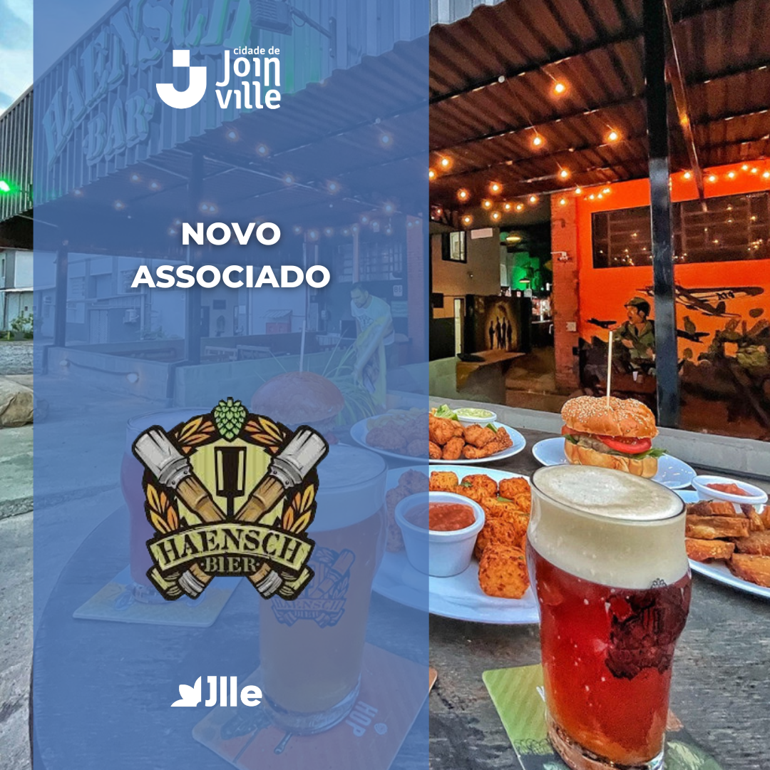 Inspirada na herança alemã presente na região, a Haenschbier reúne tradição e criatividade na elaboração de seus rótulos, sempre com foco na alta qualidade e inovação. Seus estilos variados e premiados refletem esse compromisso com a excelência. A atmosfera única nasce da junção entre fábrica e pub — batizada de “Quartel General” — onde os visitantes podem acompanhar de perto a produção, enquanto desfrutam de boa gastronomia e de 30 torneiras de chopp com diferentes estilos.
A Haenschbier oferece experiências guiadas que combinam história, produção cervejeira e degustação de estilos inovadores, alguns elaborados com ingredientes como maracujá com pimenta, coco queimado e café arábico. Os tours no Quartel General duram cerca de 1h30 e permitem degustar entre 7 e 15 rótulos, tornando-se uma verdadeira imersão no universo da cerveja artesanal.
Com identidade marcante - inspirada em uma temática militar reinterpretada de forma criativa e leve – aliada à tradição, à variedade de estilos, às experiências imersivas e ao engajamento com a comunidade, a tornam um parceiro inspirador, que representa com orgulho o que a cidade tem de melhor em cervejas artesanais.
Com identidade marcante — inspirada em uma temática militar reinterpretada de forma criativa e leve — aliada à tradição, à variedade de estilos, às experiências imersivas e ao engajamento com a comunidade, a Haenschbier se destaca como um parceiro inspirador, que representa com orgulho a cultura cervejeira artesanal de Joinville.
