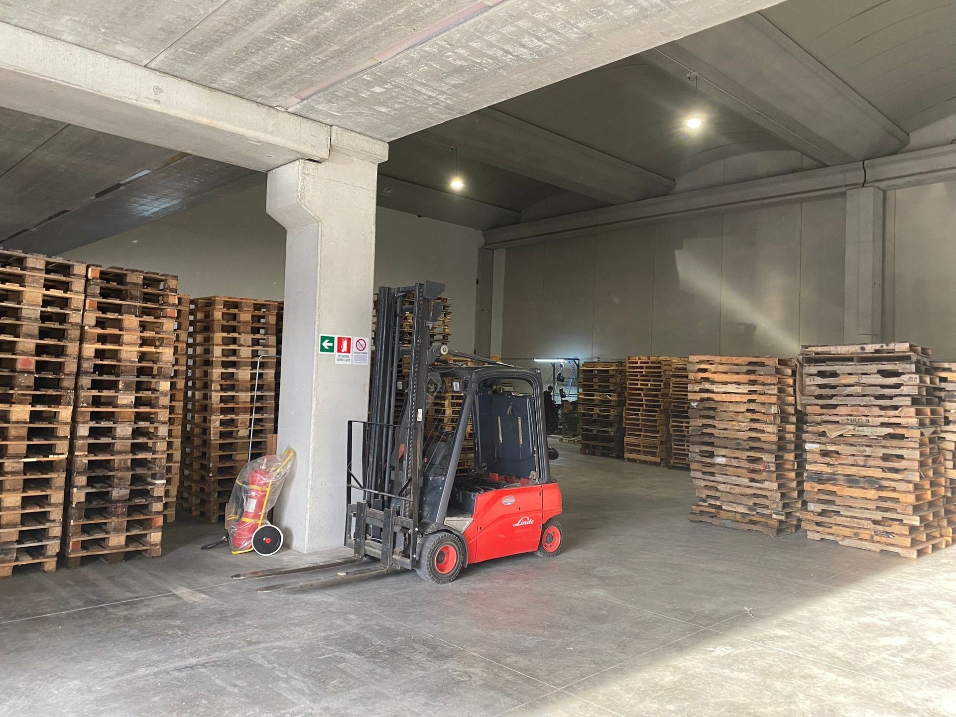 F.B.S. PALLETS VOLLA e CASORIA