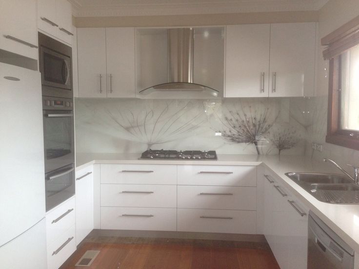 custom art glass backsplashes, glass backsplashes, kitchen remodeling, central texas