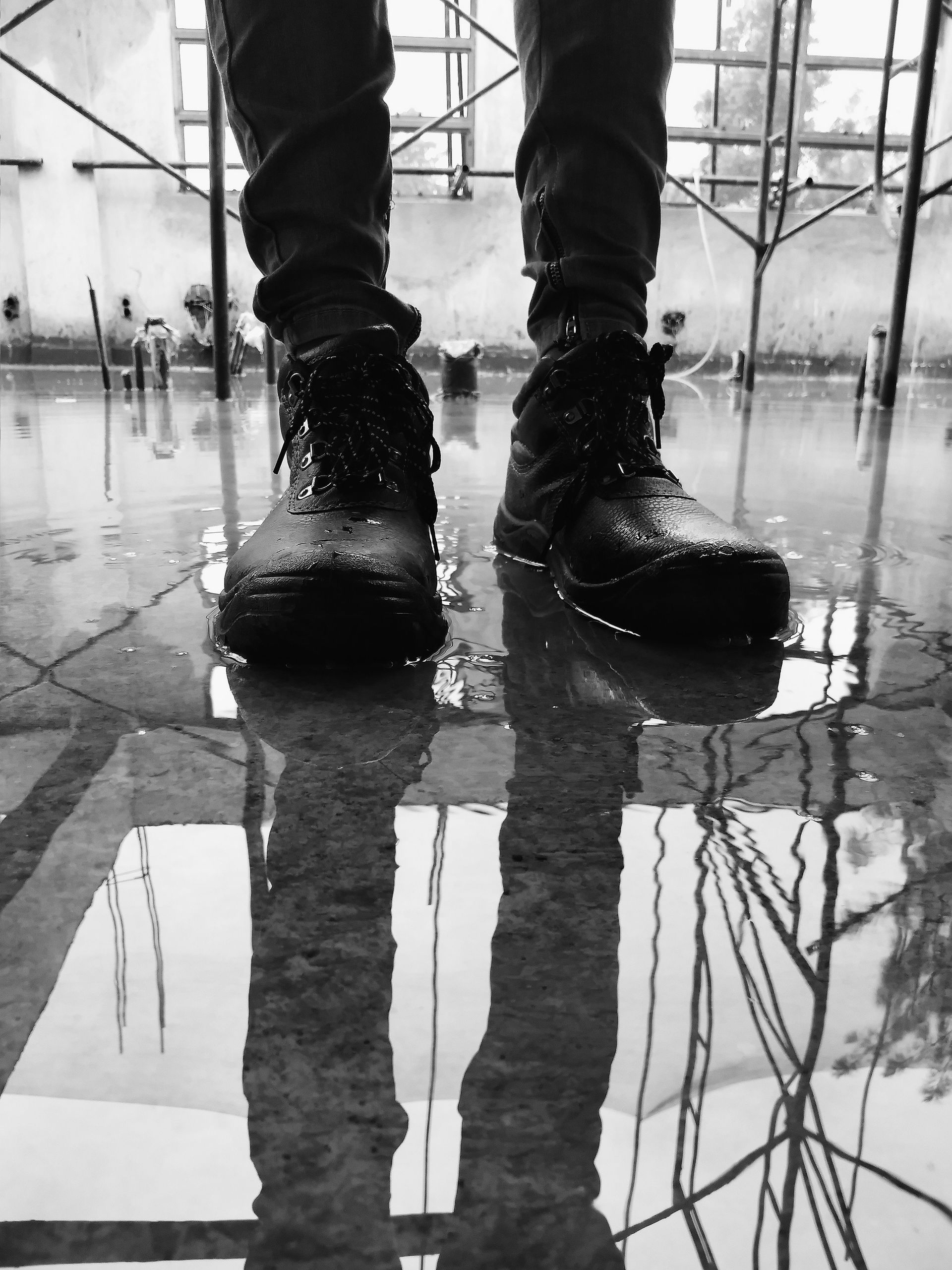 Floor water leaks identified during property inspection.