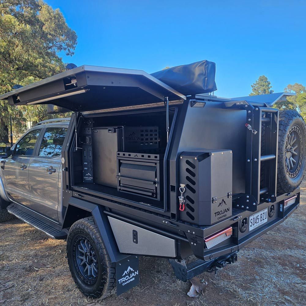4x4 with Customized Canopy