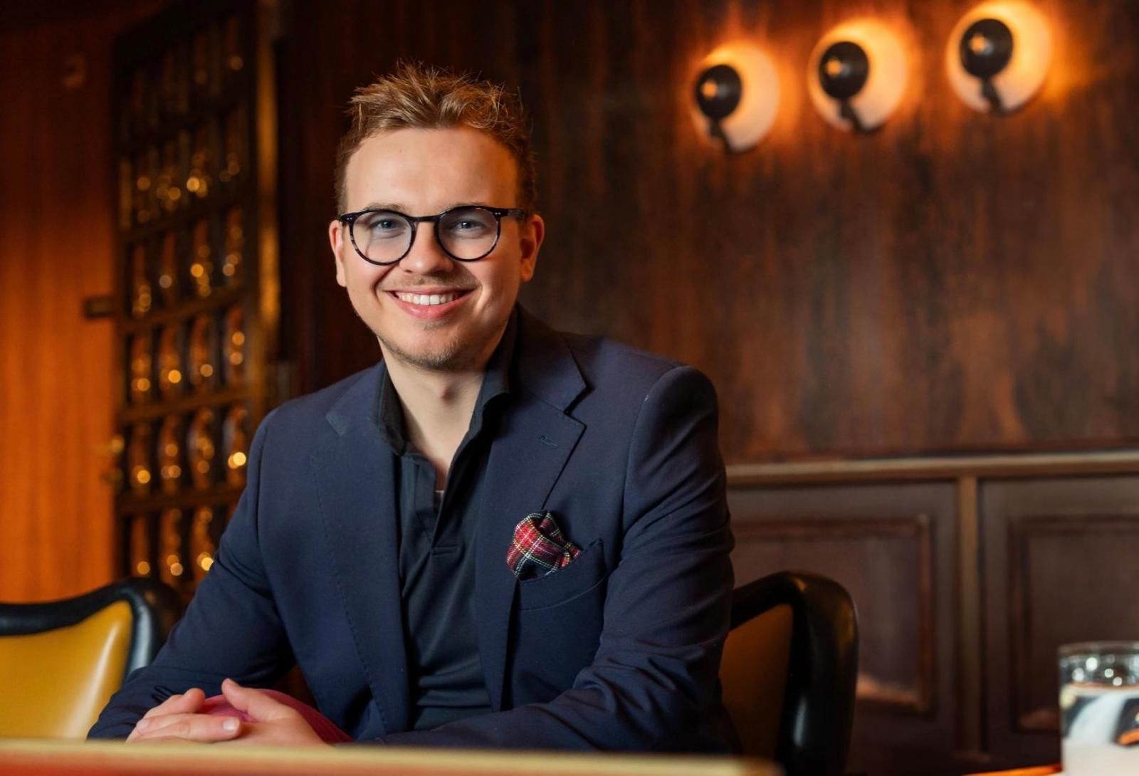 Thobian van Leeuwen Diamanter Thobian van Leeuwen, specialist in diamanten onderscheiden en taxeren