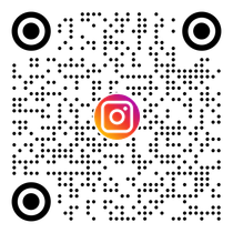 白色背景上的Instagram二維碼,中心有logo,四角有黑色標記。