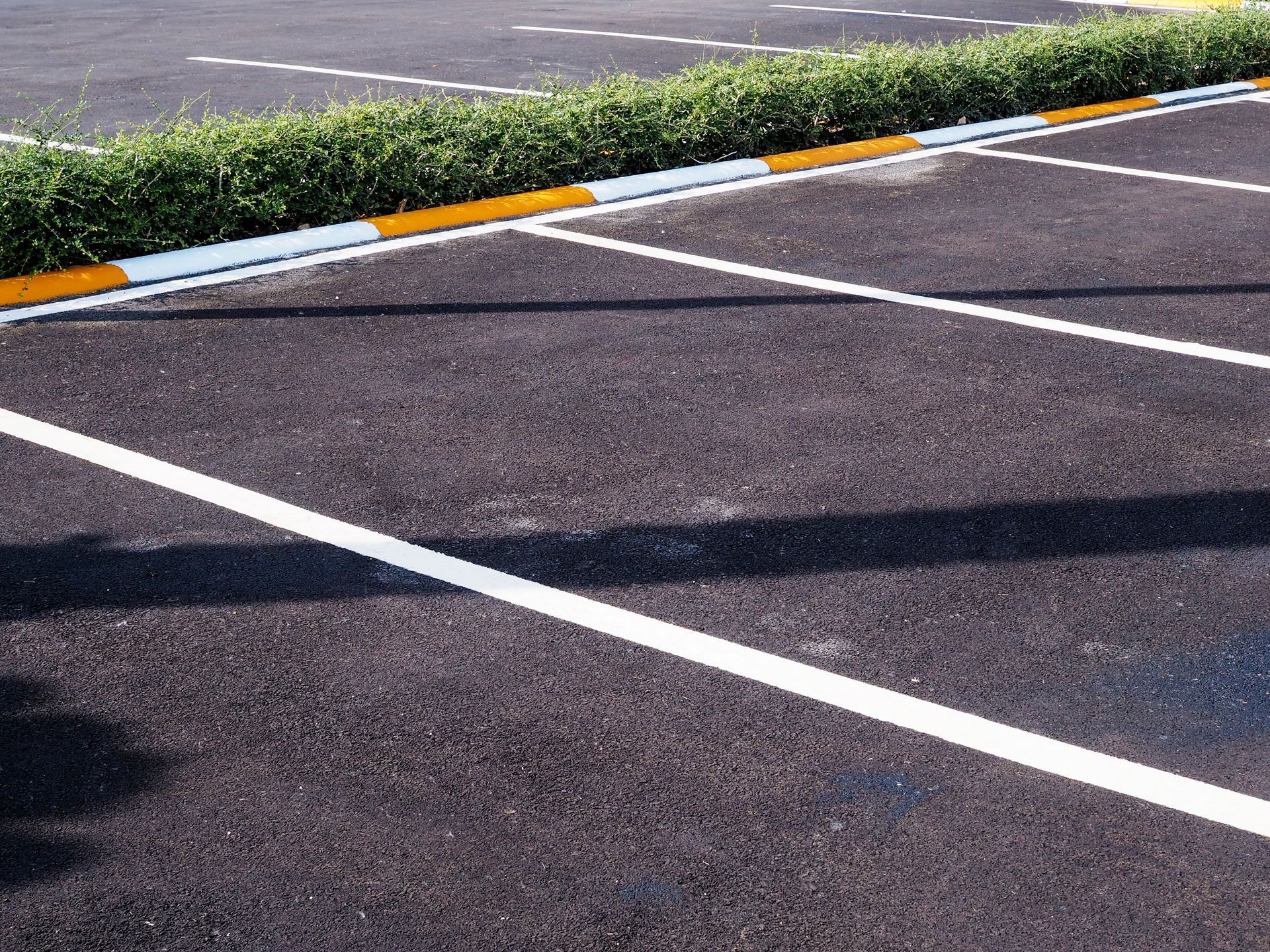 Nice asphalt road and parking spots — Beltsville, MD — Asphalt General