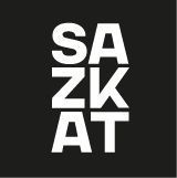 Texto blanco “SAZKAT” apilado sobre un fondo negro.