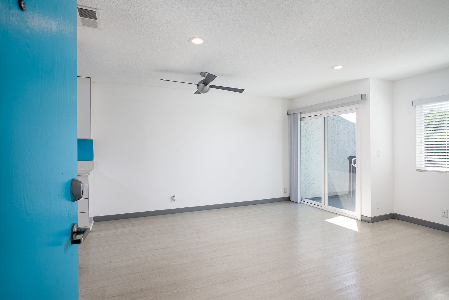 Sliding Photo Gallery Displaying Apartment Features - Living Room