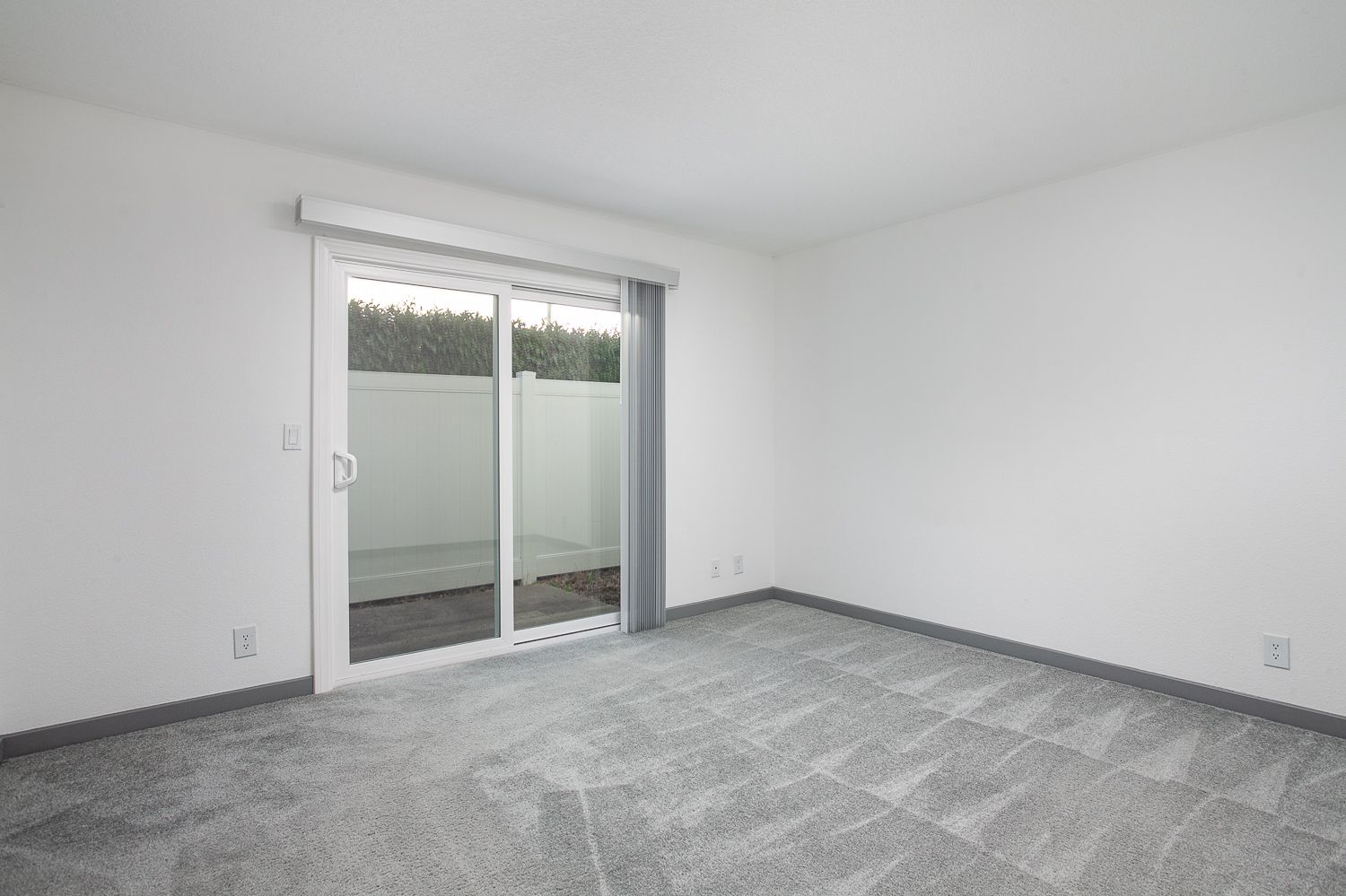 Sliding Photo Gallery Displaying Apartment Features - Bedroom