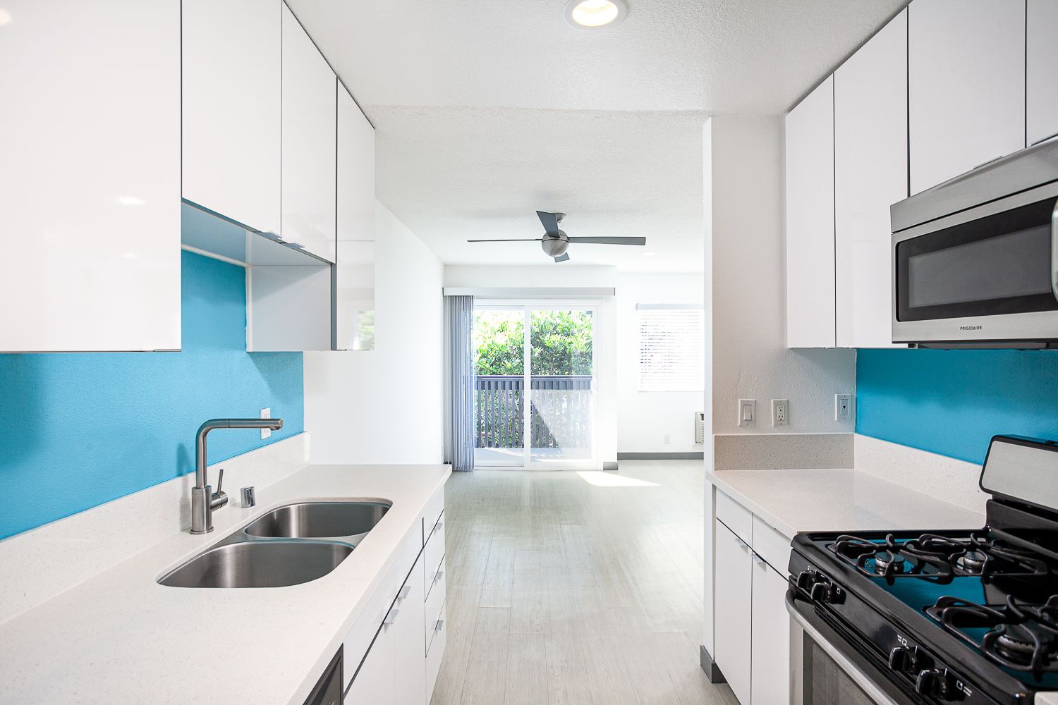 Sliding Photo Gallery Displaying Apartment Features - Kitchen