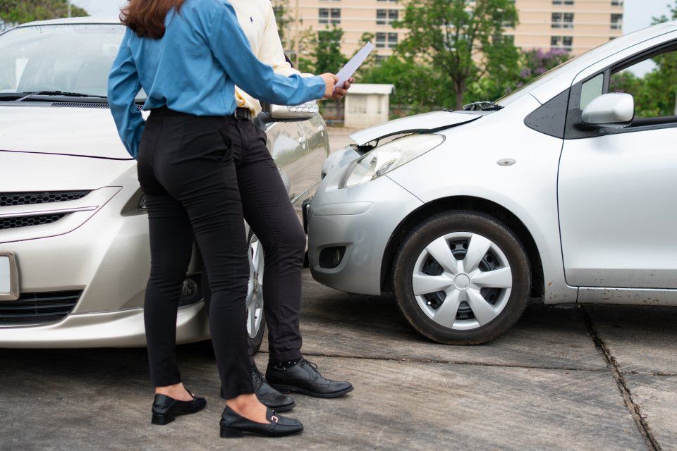 claim insurance for a car accident online