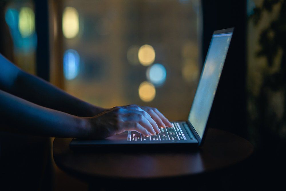Using Laptop — Southern California — Lapcomp Computers Using Laptop — Southern California — Lapcomp Computers