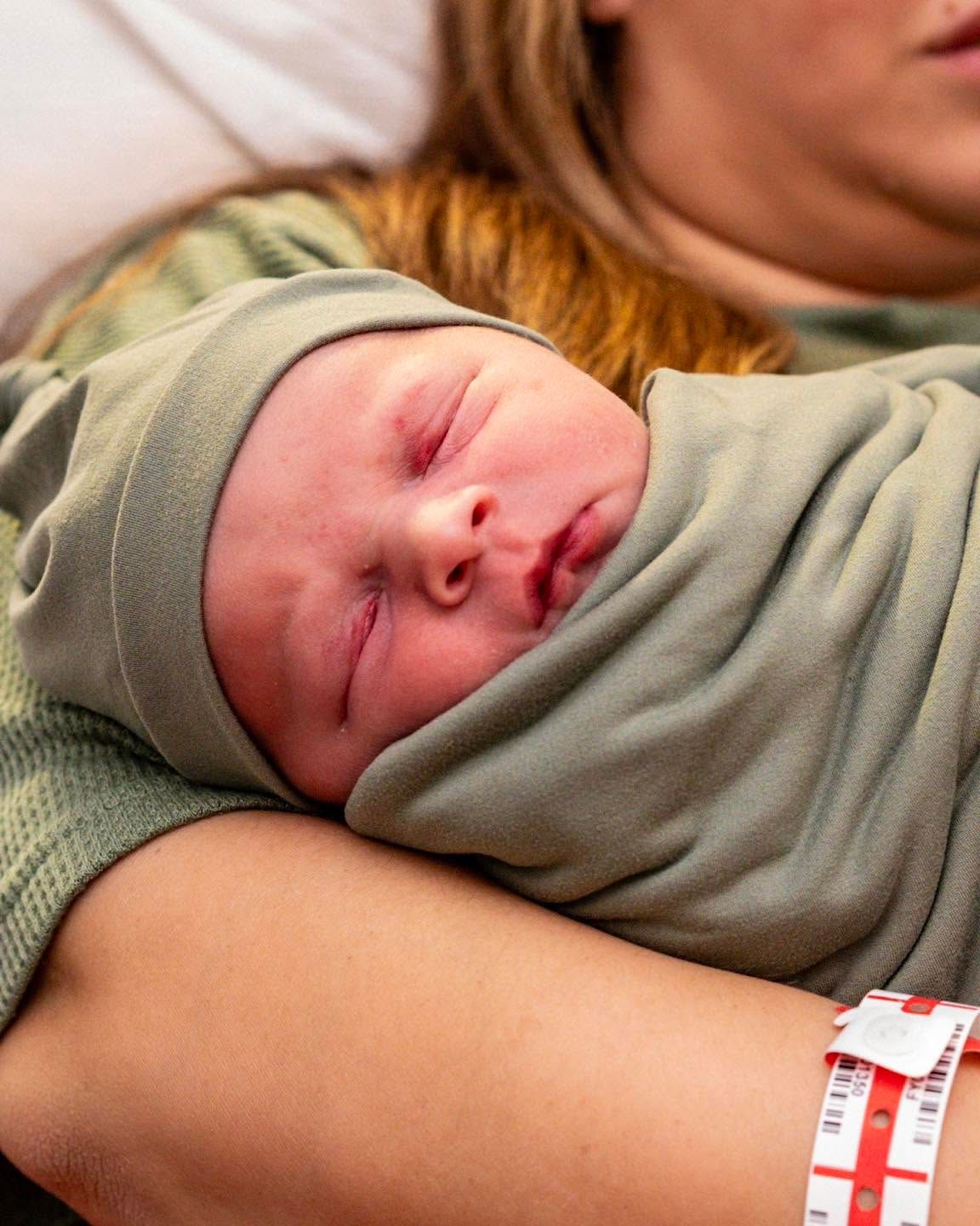 maternity and newborn photography