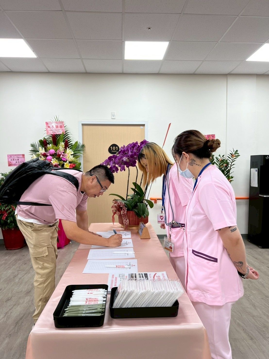 陶樂長照,照顧者,被照護者,長照服務,長期照顧,醫療服務,生活支持,心理支持,陪伴長者,行動失能,照護環境,專業照顧,安穩休息,飲食照護,復健理療