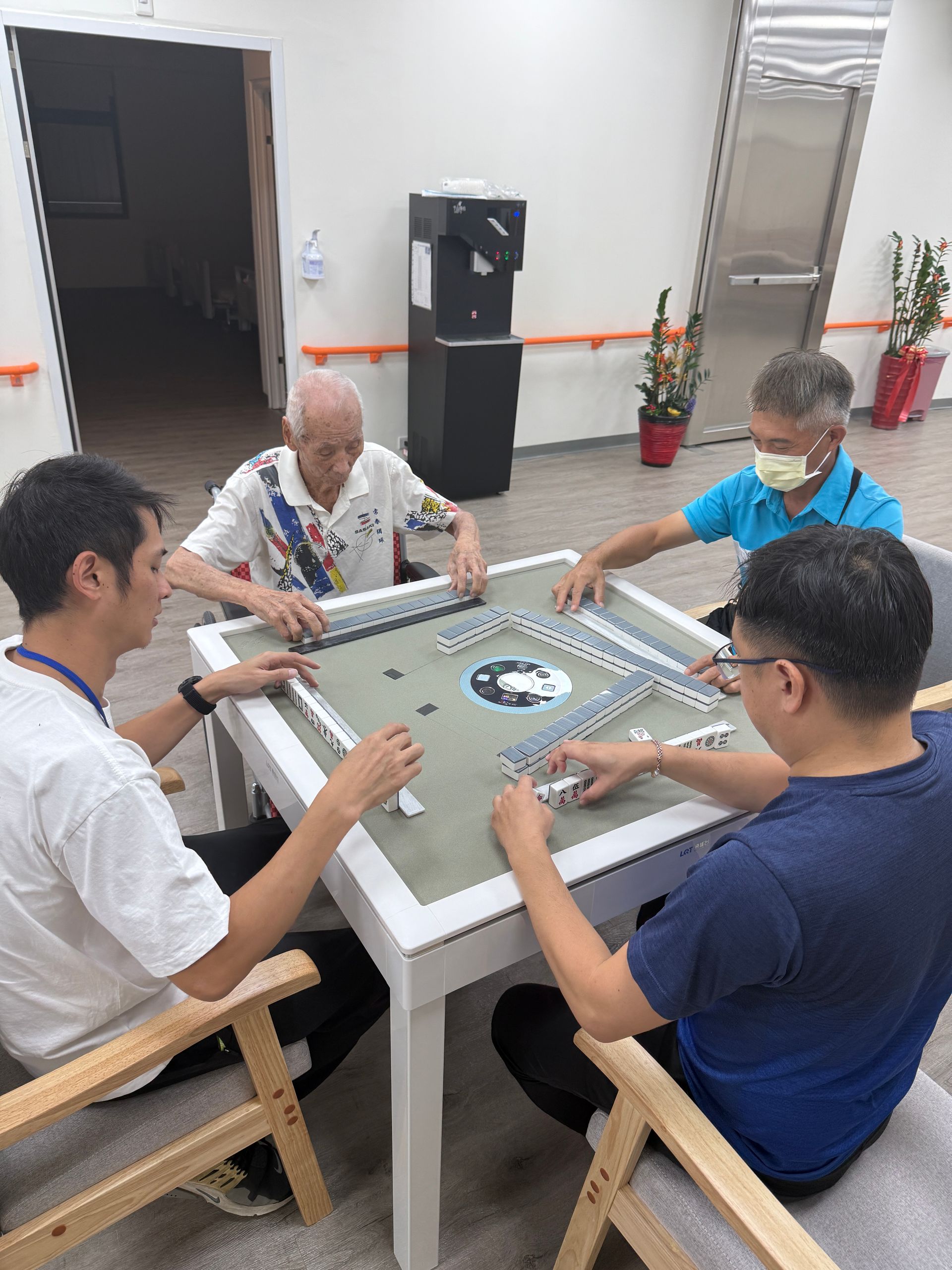 陶樂長照,照顧者,被照護者,長照服務,長期照顧,醫療服務,生活支持,心理支持,陪伴長者,行動失能,照護環境,專業照顧,安穩休息,飲食照護,復健理療