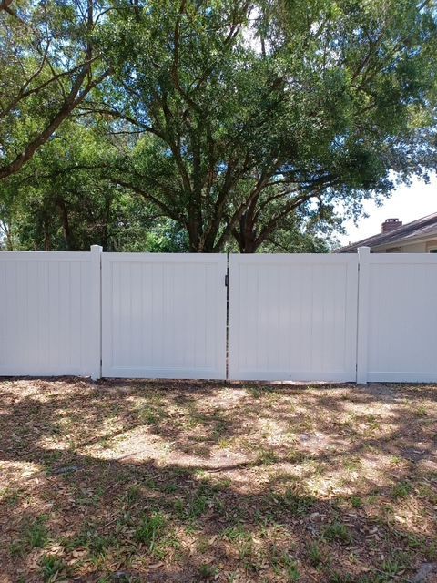 Vinyl Fencing 5