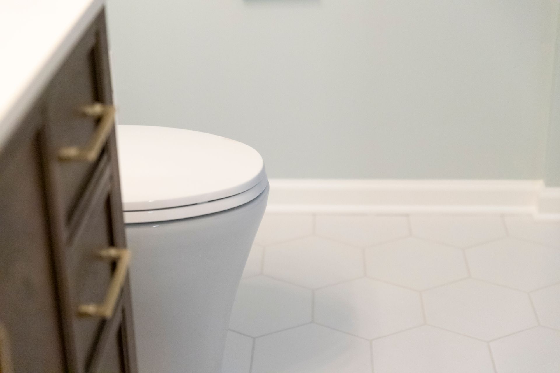 New toilet installation Bel Air.